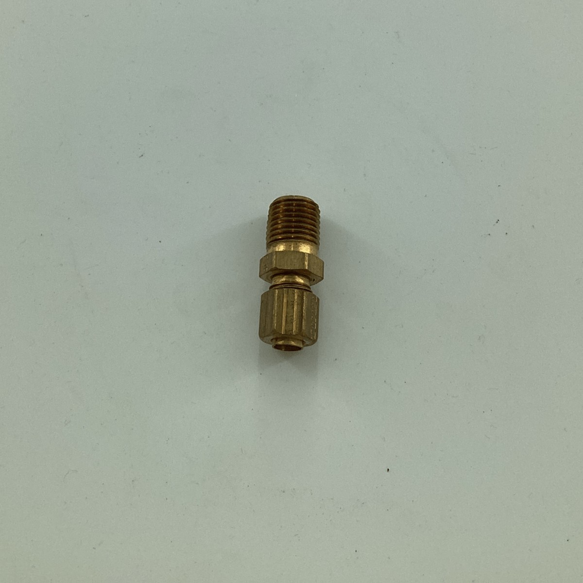 07-0190-0-000 CONNECTOR 1/4 MPT X 1/4