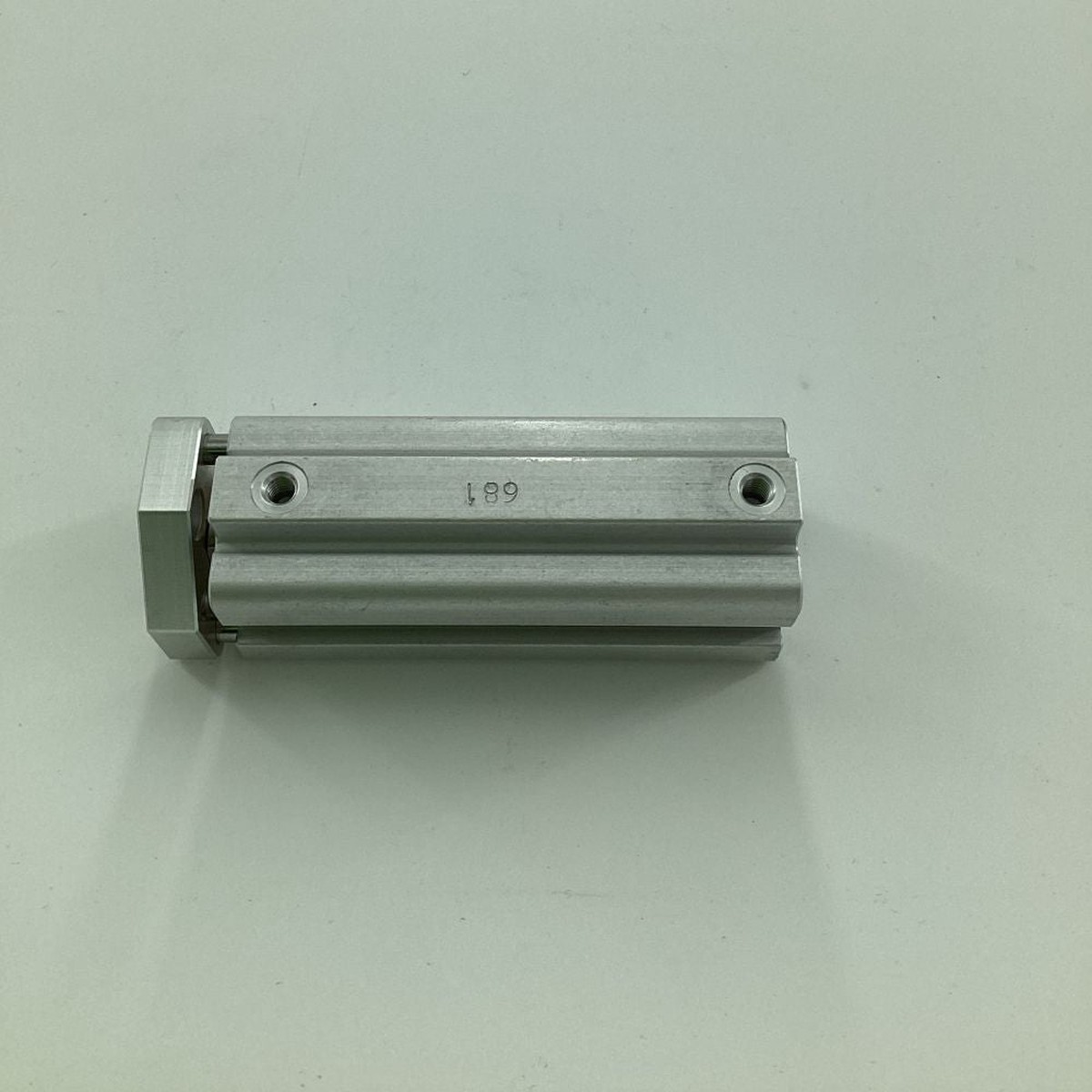 0-822-010-827 CYLINDER